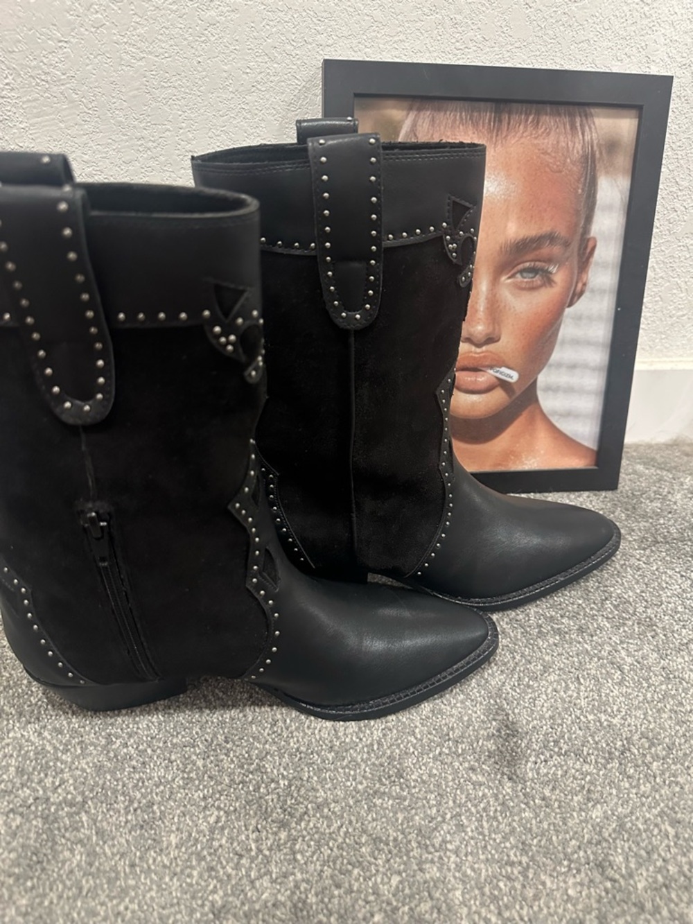 Black Western Equestrian boots studded details side zipper US 7 - Picture 2 of 7